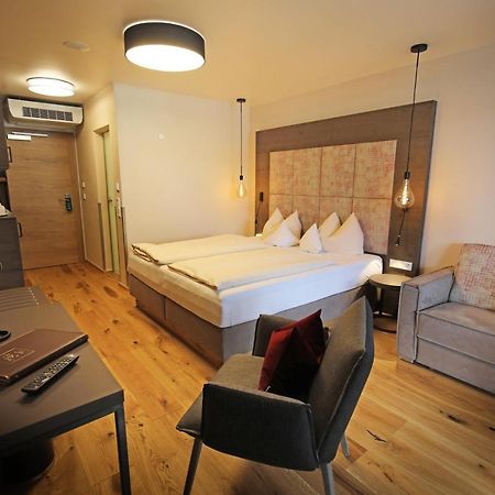 Vilstaler Hof Landgasthof & Hotel Rottersdorf ภายนอก รูปภาพ