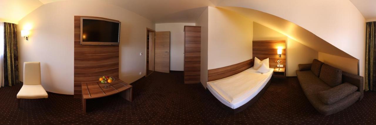 Vilstaler Hof Landgasthof & Hotel Rottersdorf ภายนอก รูปภาพ